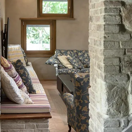 Dai Ventu Bed & Breakfast *